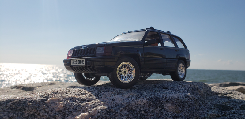 Illustration for article titled Jeep Grand CherokeeĀ